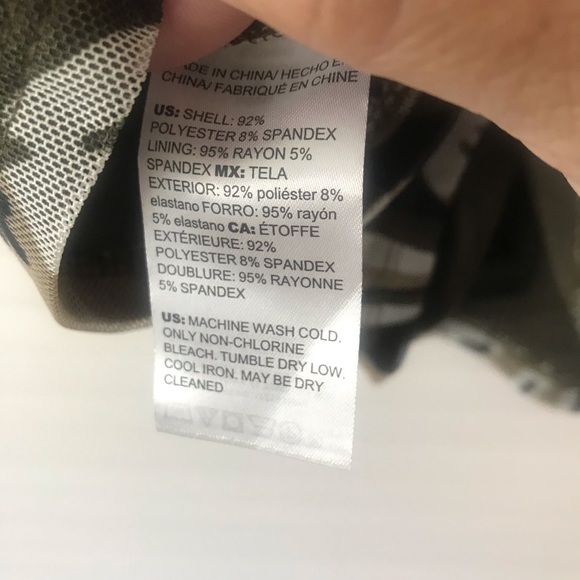 CHICO’S Perfect Camo Mesh Tank NWT! - Picture 8 of 11